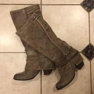 Fergie Boots, light brown, sz 8.5